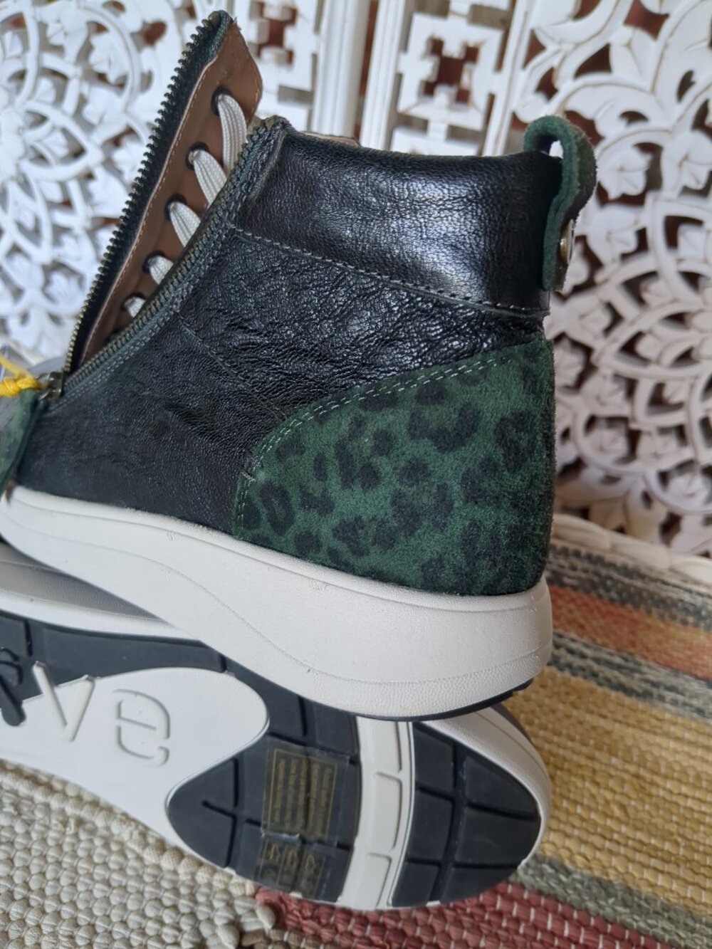 Women's Strive Leather High Top Side Zipper - Picture 3 of 16